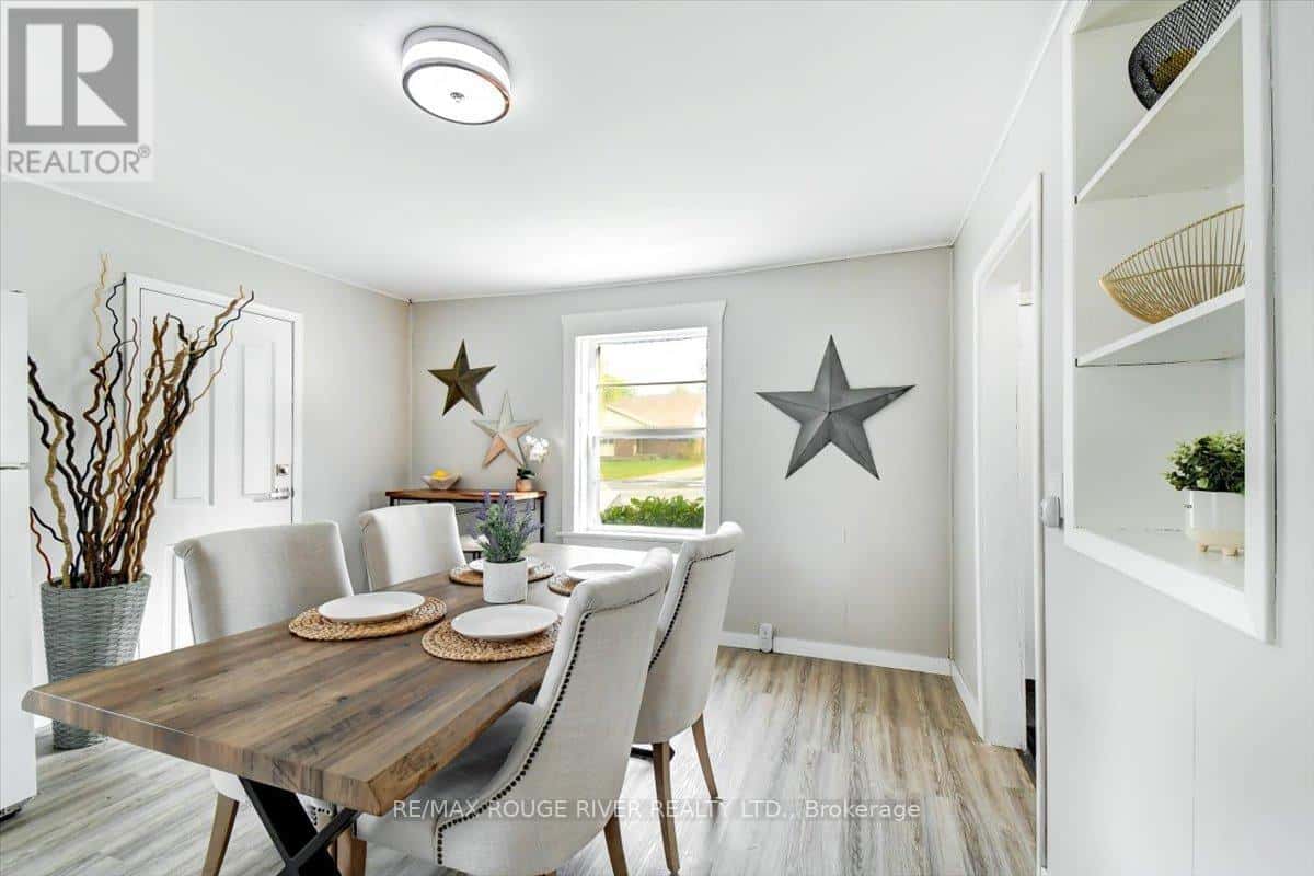 232 LYLE STREET N — Alnwick/Haldimand (Grafton), Ontario - Photo 3 of 44