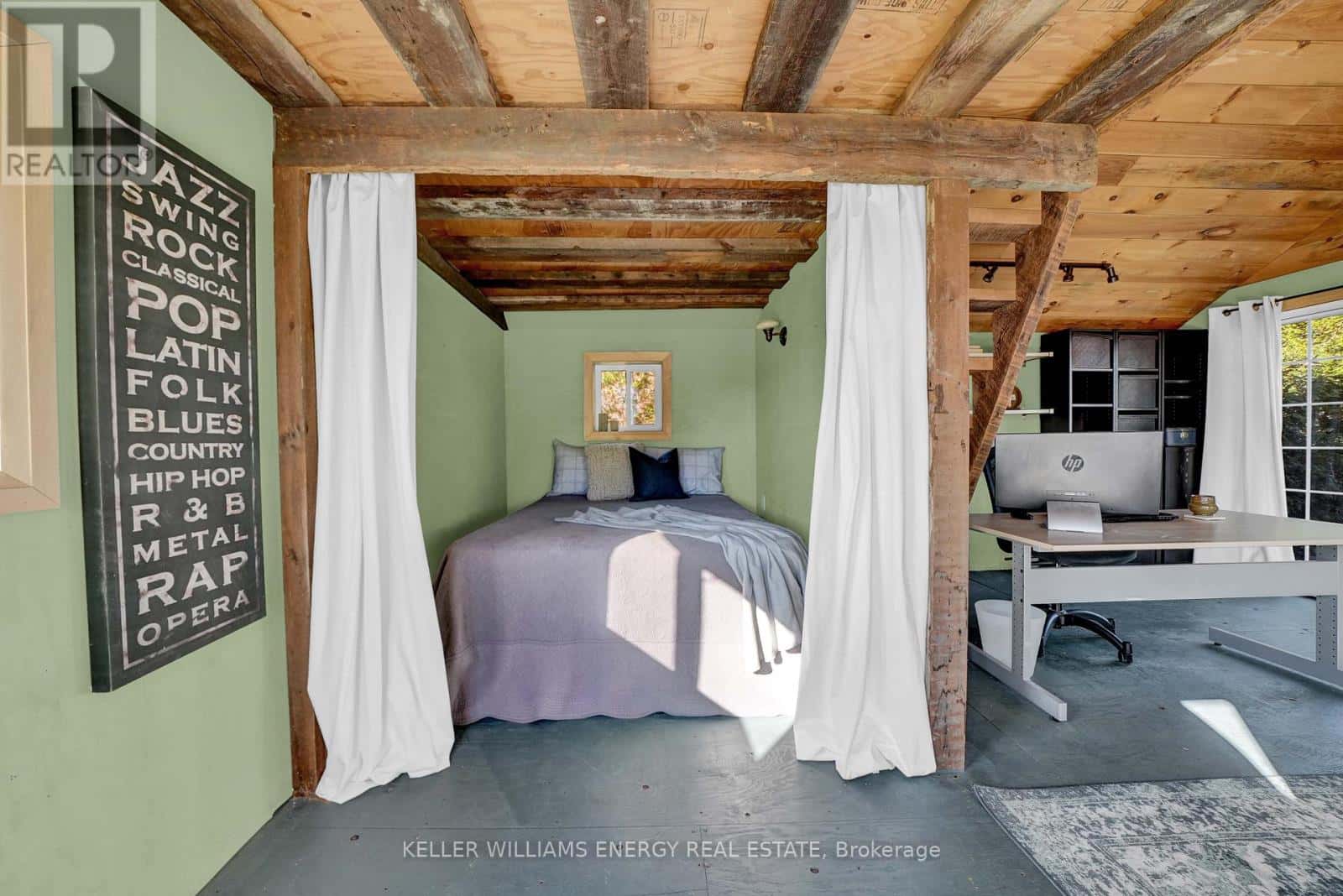 75 SAINT PHILIP STREET — Prince Edward County (South Marysburg Ward), Ontario - Photo 5 of 48