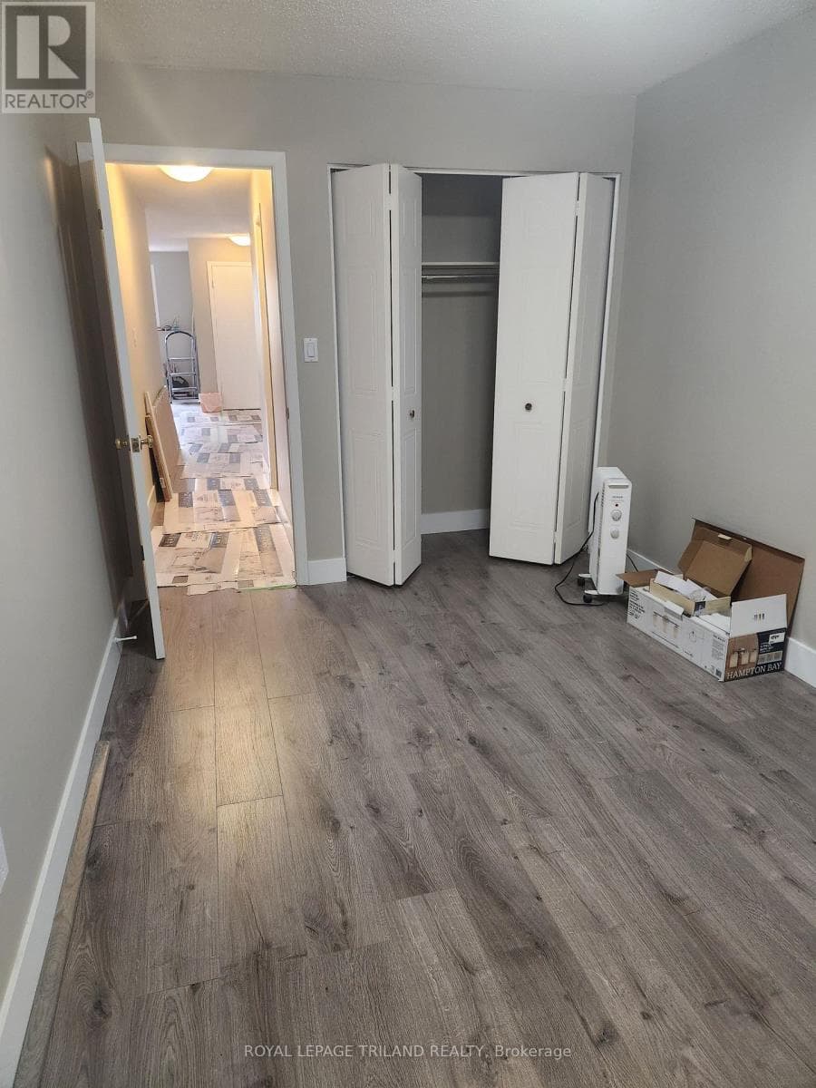 1 - 730 WALKER STREET — London East (East L), Ontario - Main photo