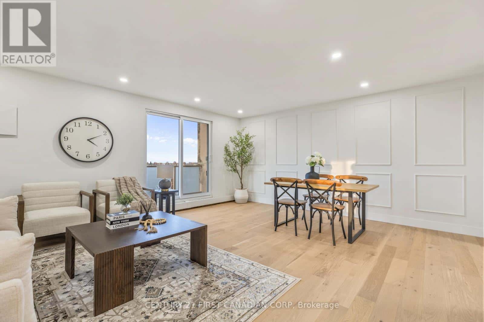 563 Mornington Avenue 702