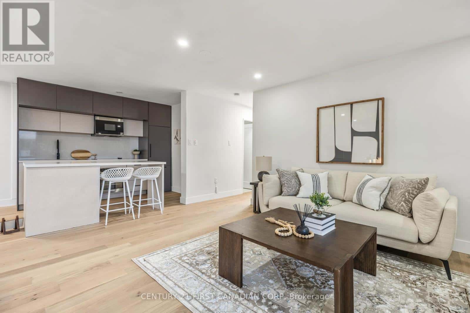 702 - 563 MORNINGTON AVENUE — London East (East G), Ontario - Photo 3 of 13