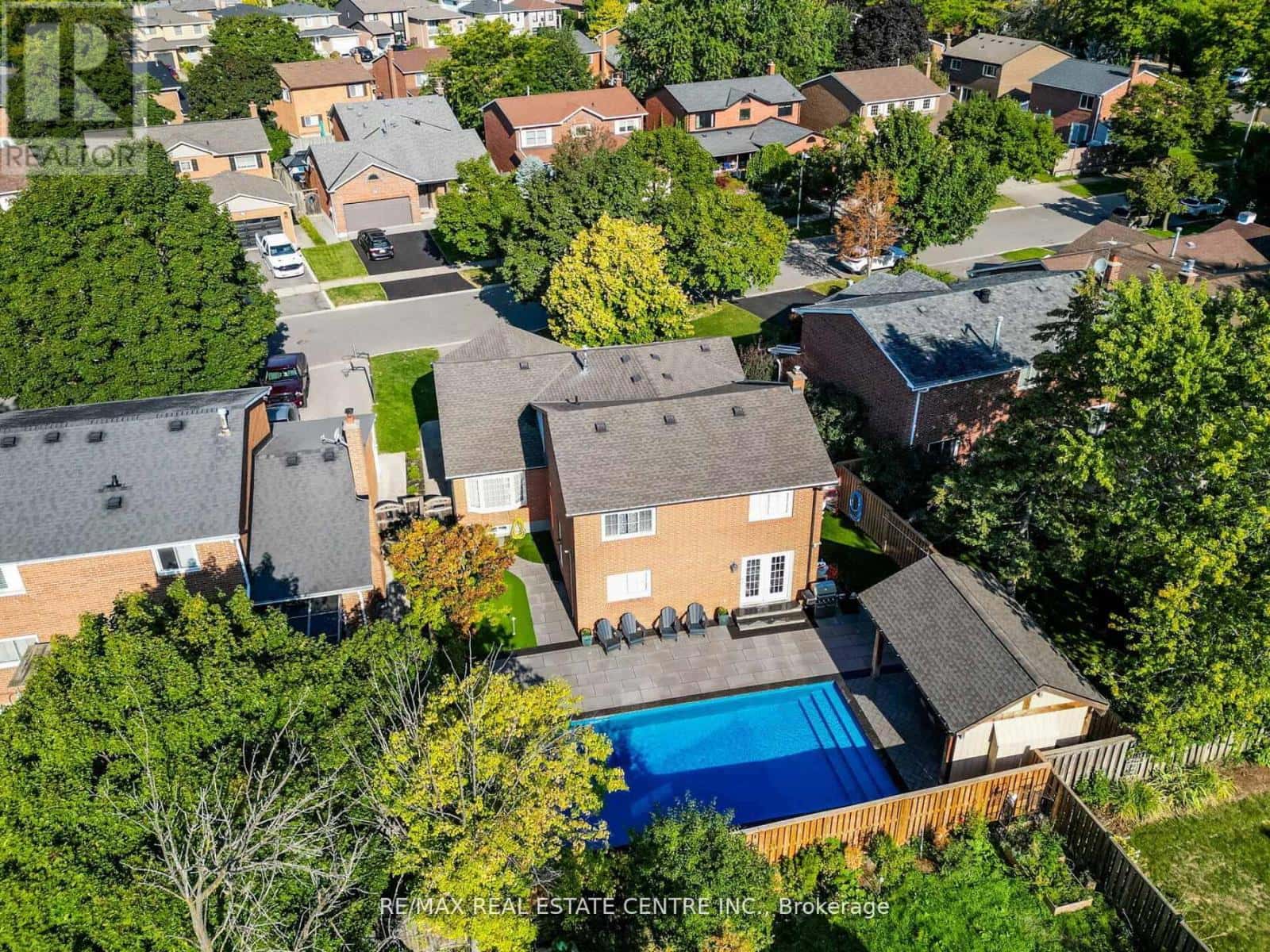 678 HARRISON ROAD — Milton (TM Timberlea), Ontario - Photo 2 of 45