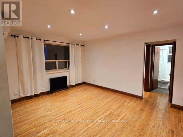 3 - 71 THIRTEENTH STREET — Toronto (New Toronto), Ontario - Photo 4 of 8