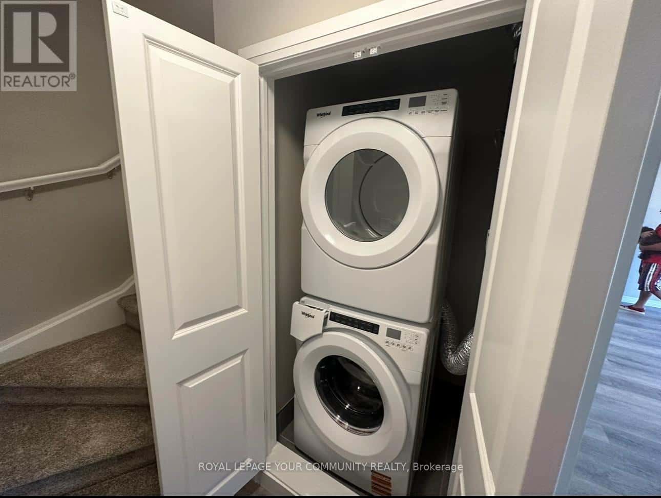 70 THATCHER DRIVE — Guelph (Kortright East), Ontario - Photo 4 of 13