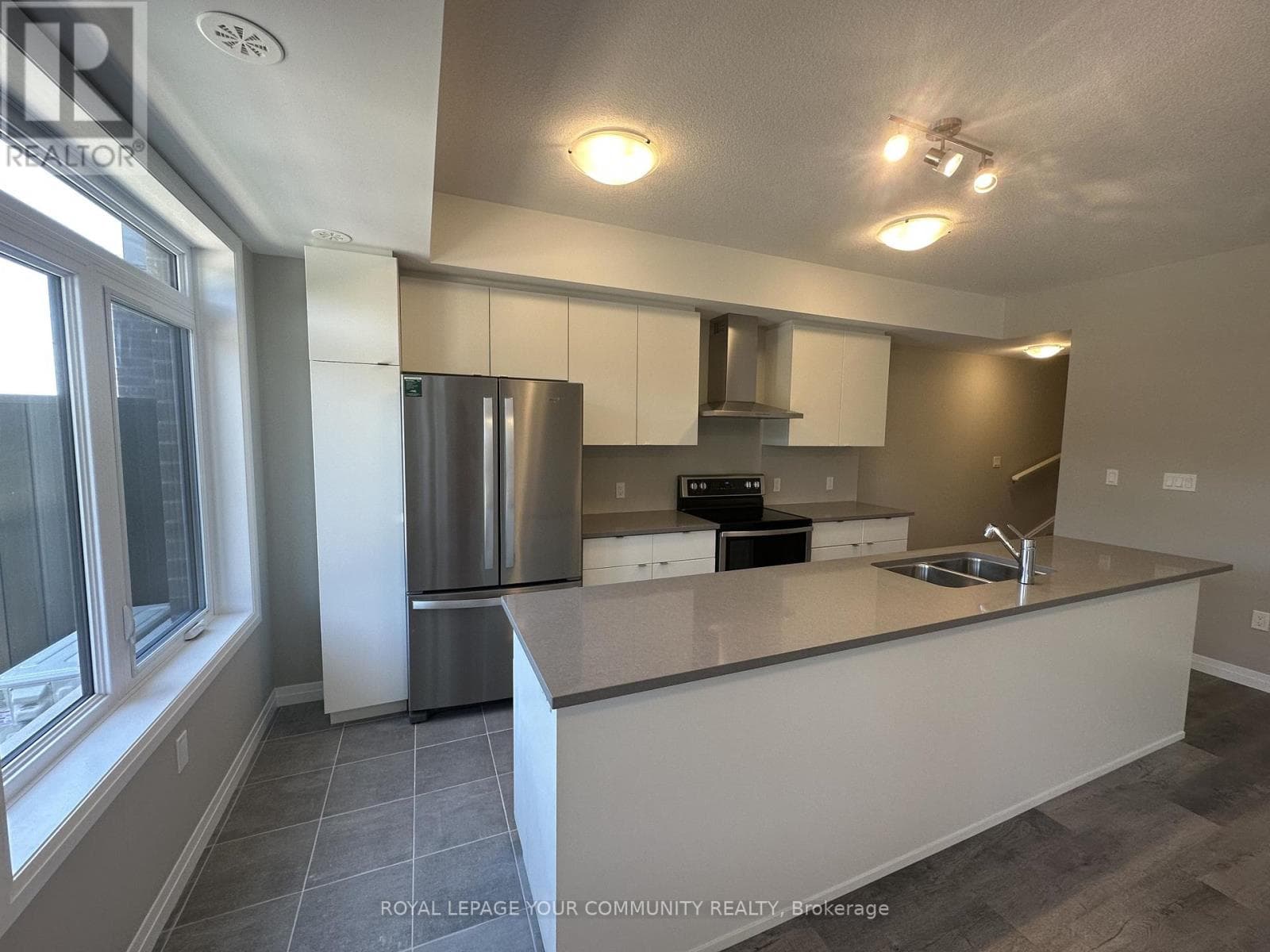 70 THATCHER DRIVE — Guelph (Kortright East), Ontario - Main photo