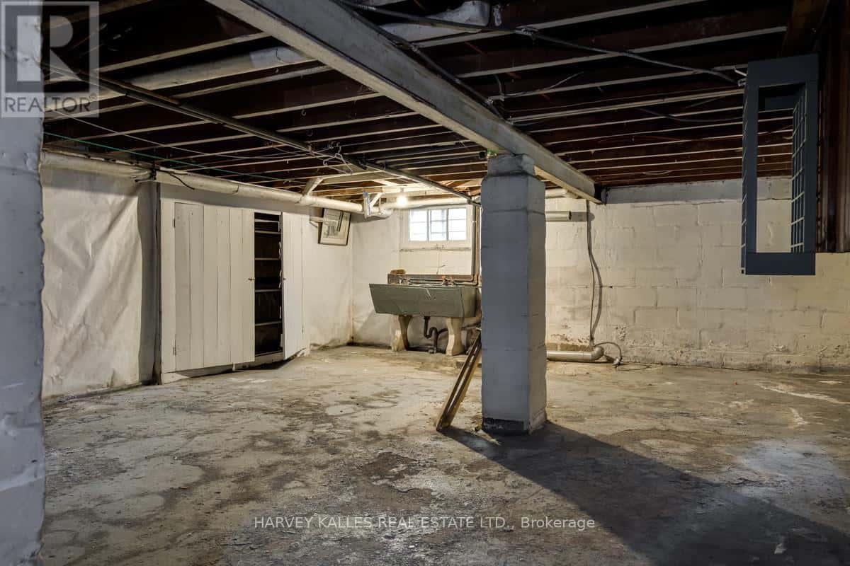 236 GREER ROAD — Toronto (Lawrence Park North), Ontario - Photo 2 of 22