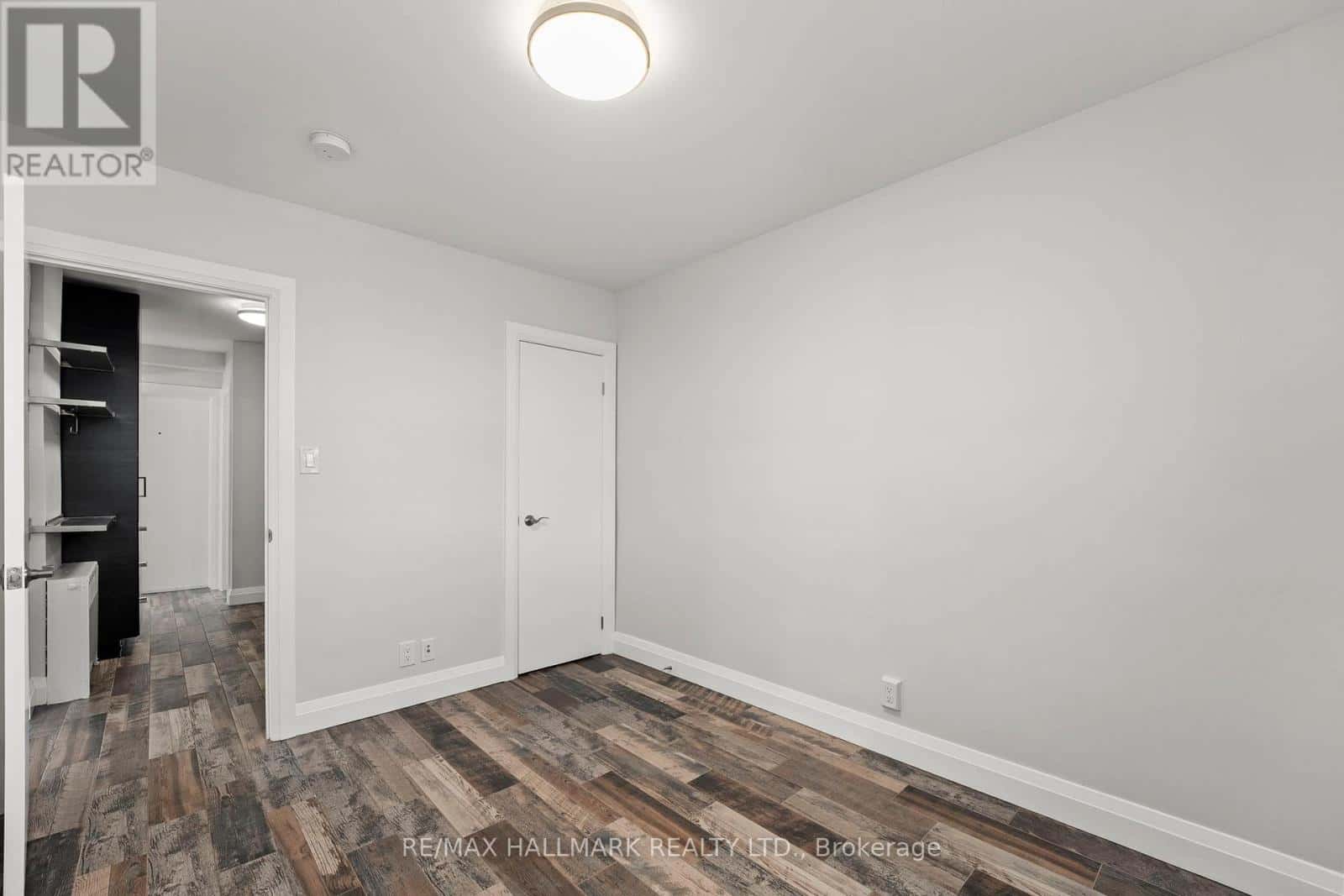 UNIT 2 - 276 KING EDWARD AVENUE — Toronto (Woodbine-Lumsden), Ontario - Photo 5 of 19