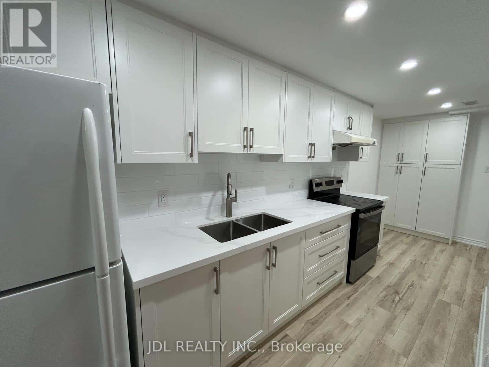 BSMT - 22 BERN STREET — Markham (Wismer), Ontario - Photo 5 of 6