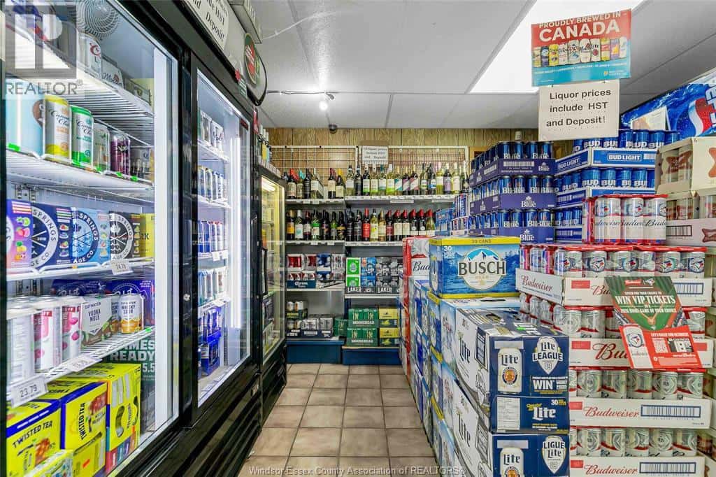 56-60 COUNTY RD 50 West — Colchester, Ontario - Photo 4 of 50