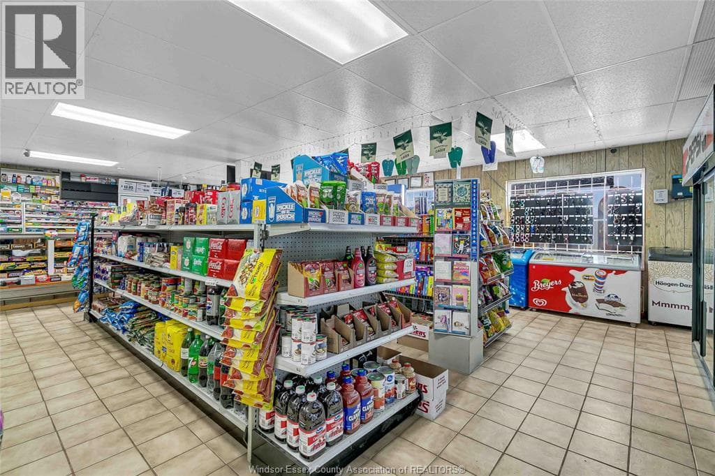 56-60 COUNTY RD 50 West — Colchester, Ontario - Main photo