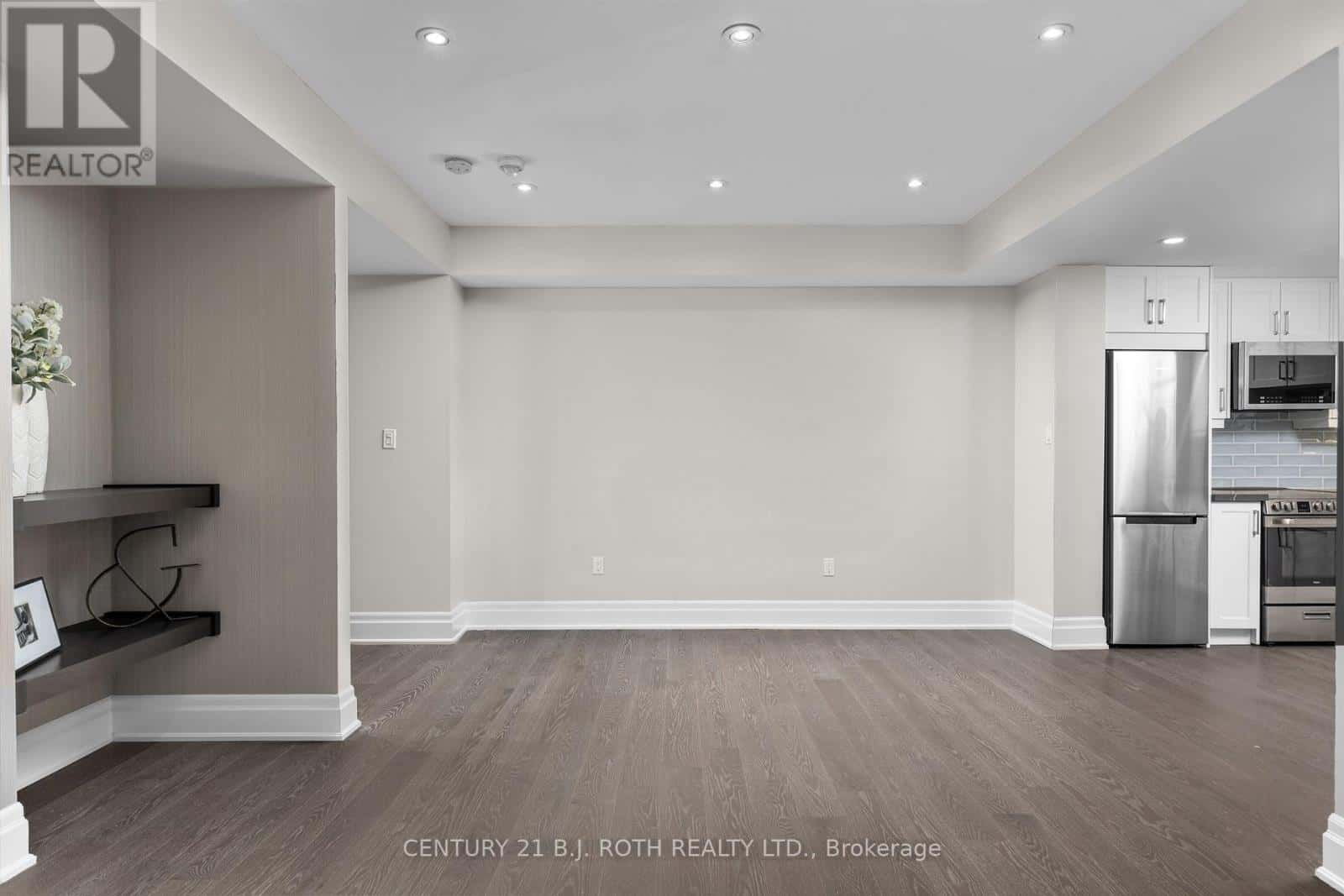 3 CAMERON STREET — Springwater (Centre Vespra), Ontario - Photo 3 of 37