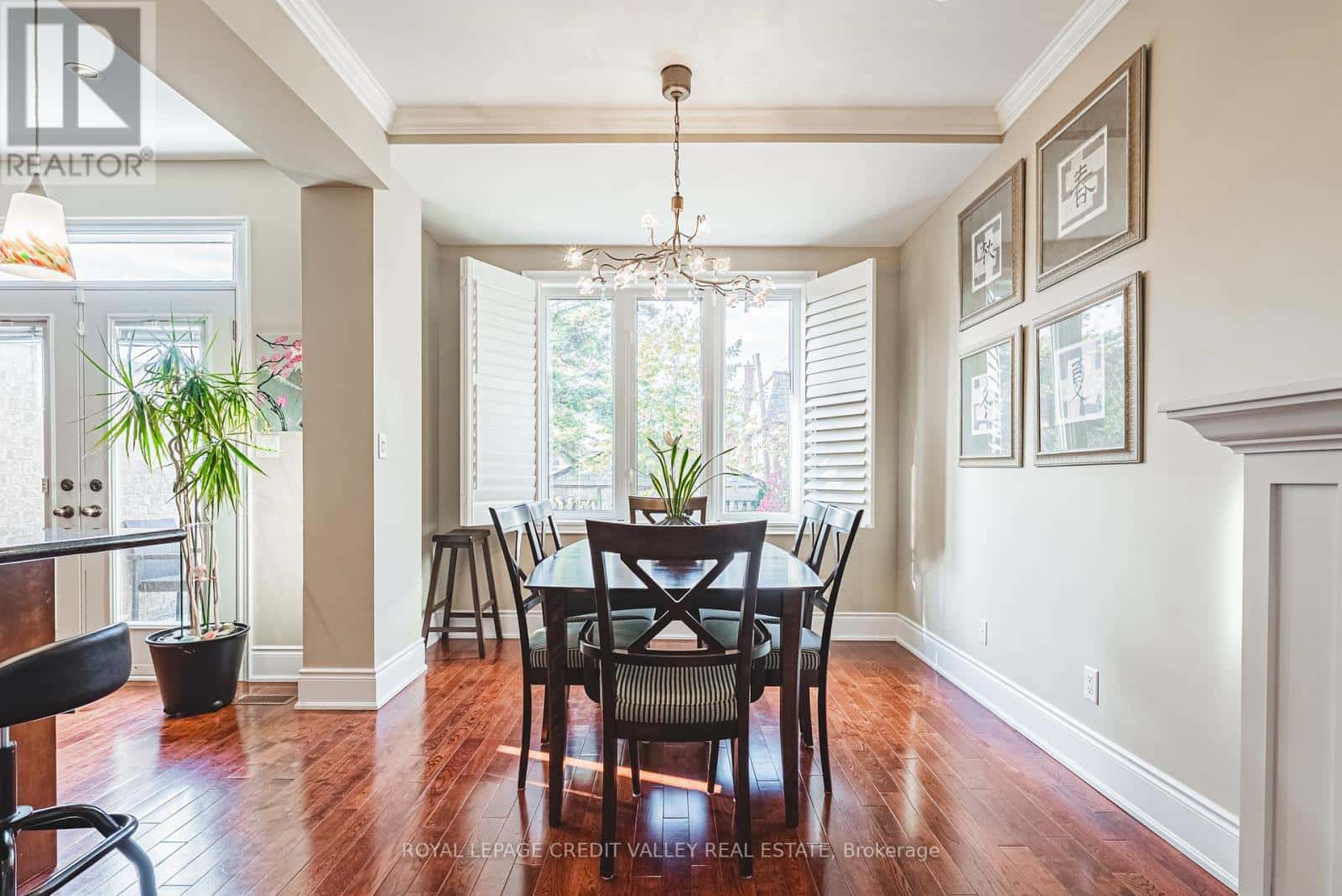 36 LUNNESS ROAD — Toronto (Alderwood), Ontario - Photo 2 of 50