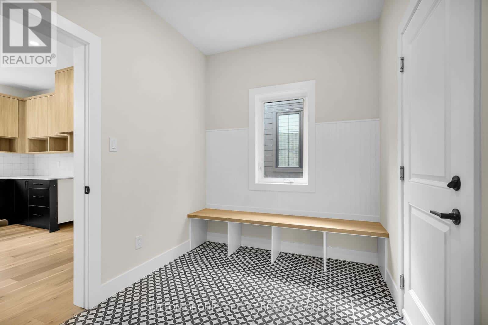 50 ROYAL CRESCENT — Southwold, Ontario - Photo 2 of 50