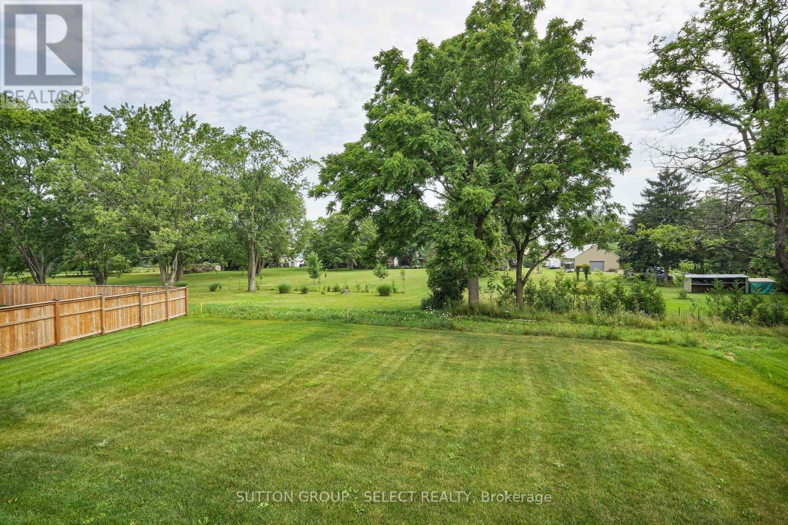 50 ROYAL CRESCENT — Southwold, Ontario - Photo 4 of 50