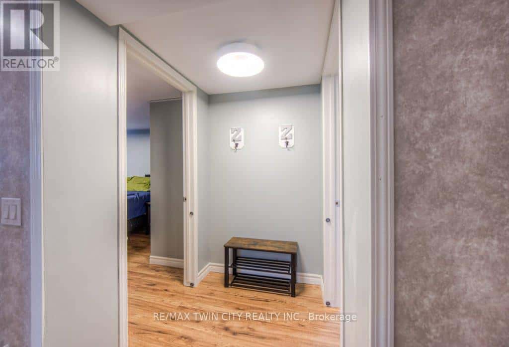 99 Fourth Concession Road 517