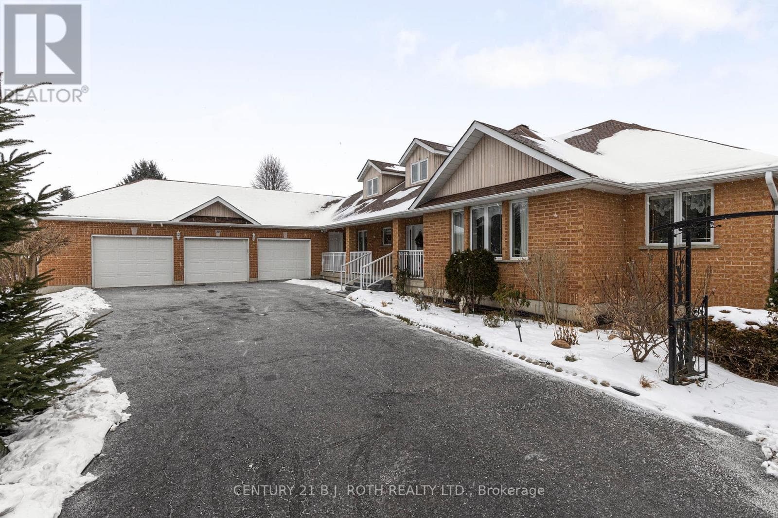 30 TECUMSETH HEIGHTS DRIVE — New Tecumseth, Ontario - Main photo