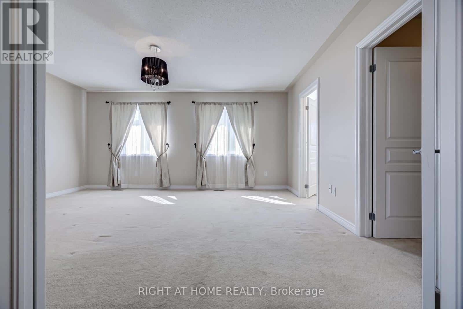 3407 WHILABOUT TERRACE — Oakville (BR Bronte), Ontario - Photo 5 of 49