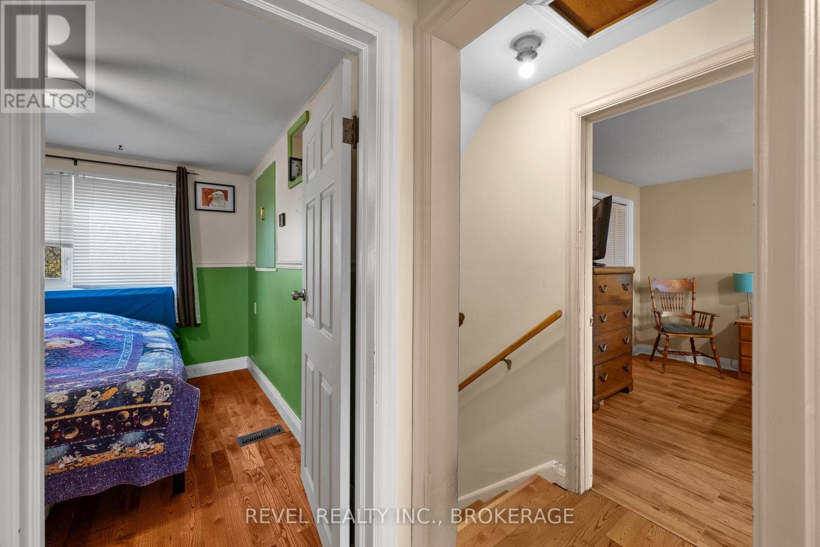 9 HILLCREST AVENUE — Kingston (East of Sir John A. Blvd), Ontario - Main photo