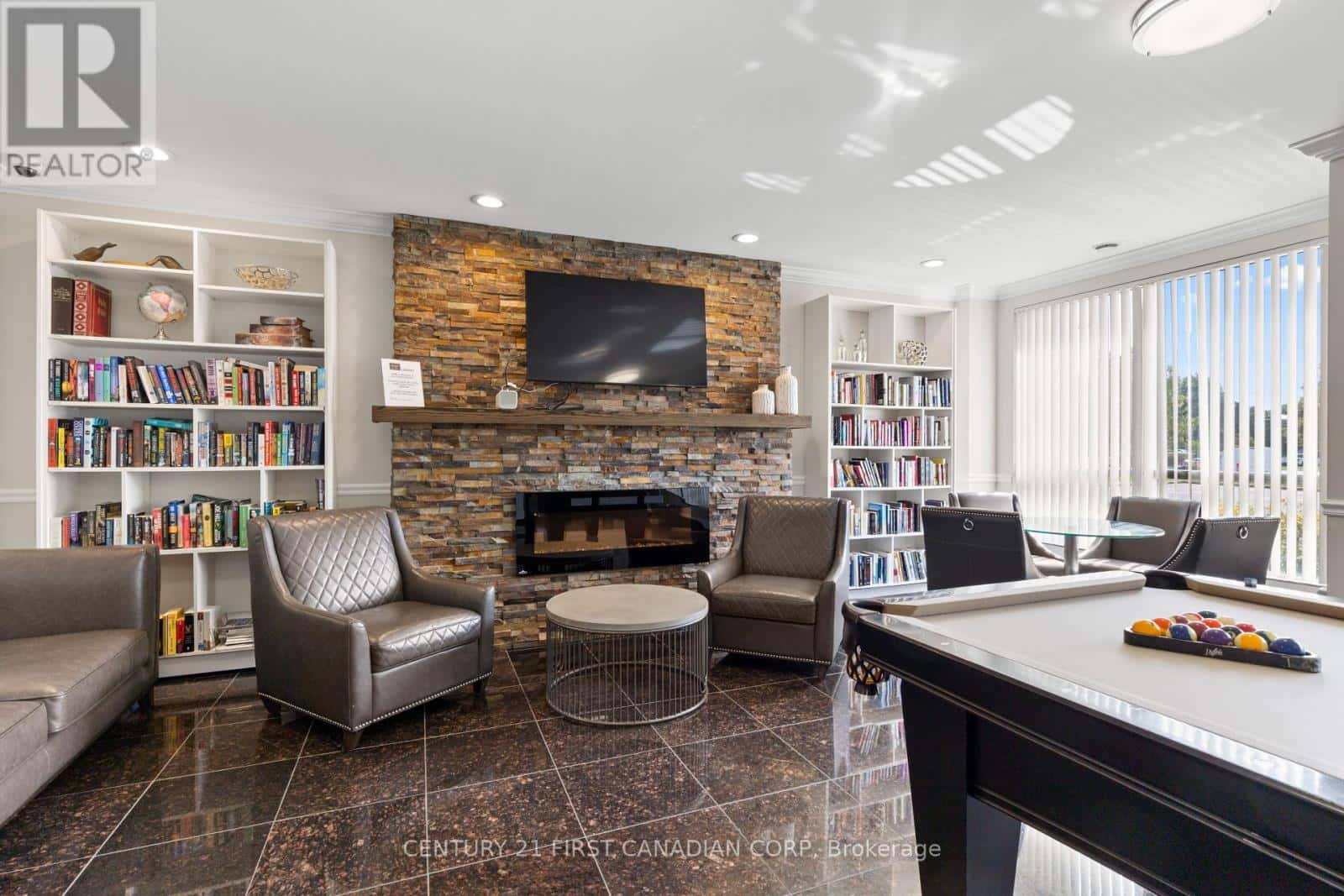 701 - 353 COMMISSIONERS ROAD W — London South (South D), Ontario - Photo 3 of 15