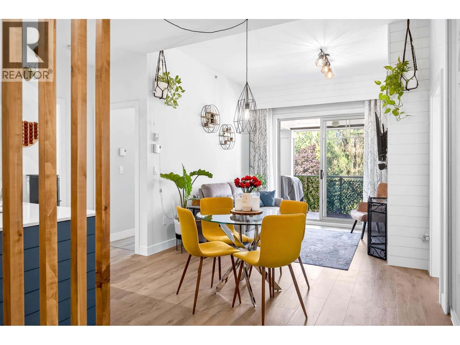 407 2478 SHAUGHNESSY STREET — Port Coquitlam, British Columbia - Photo 4 of 37