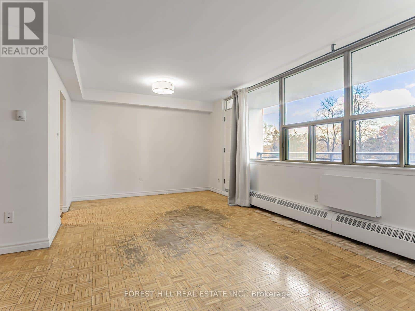 307 - 155 MARLEE AVENUE — Toronto (Briar Hill-Belgravia), Ontario - Photo 5 of 25