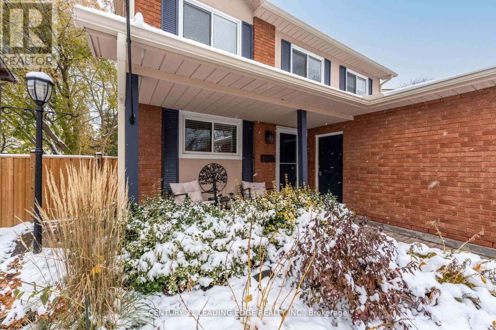 110 HOLLIDAY DRIVE — Whitby (Lynde Creek), Ontario - Photo 3 of 50