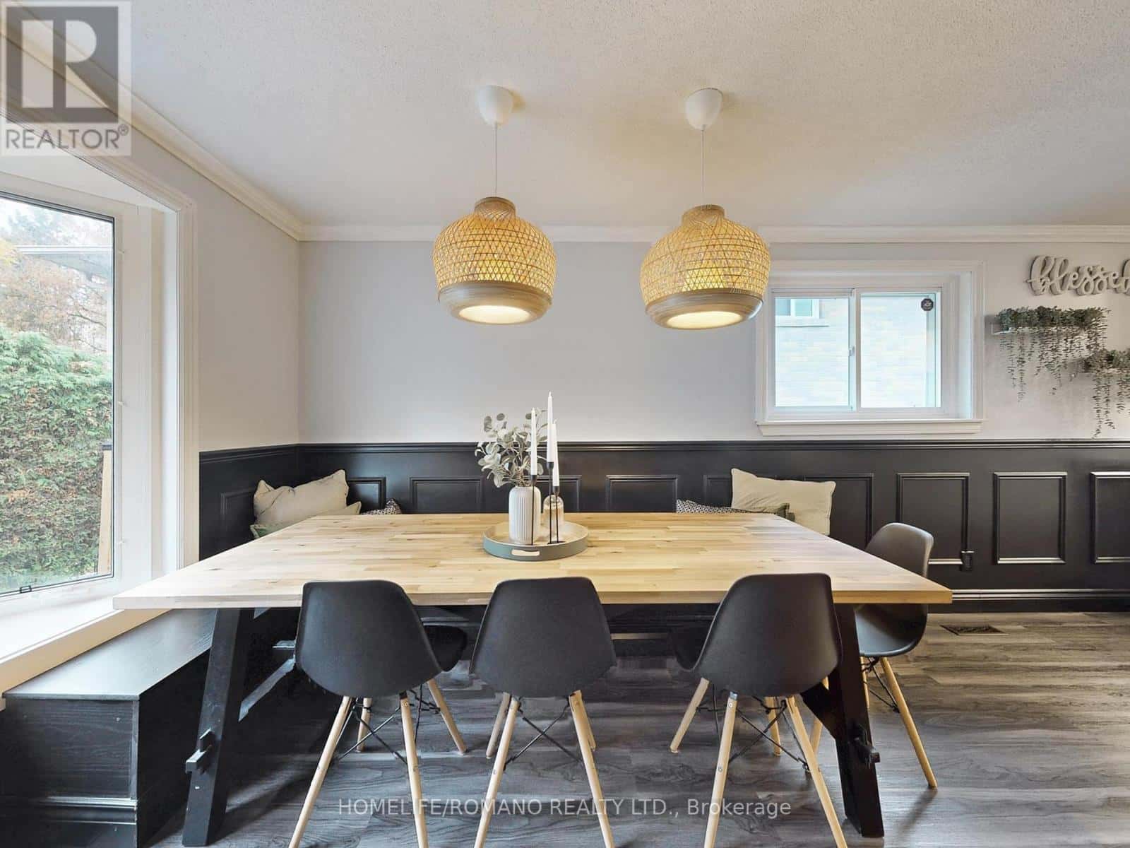 686 IRWIN CRESCENT — Newmarket (Huron Heights-Leslie Valley), Ontario - Photo 5 of 40