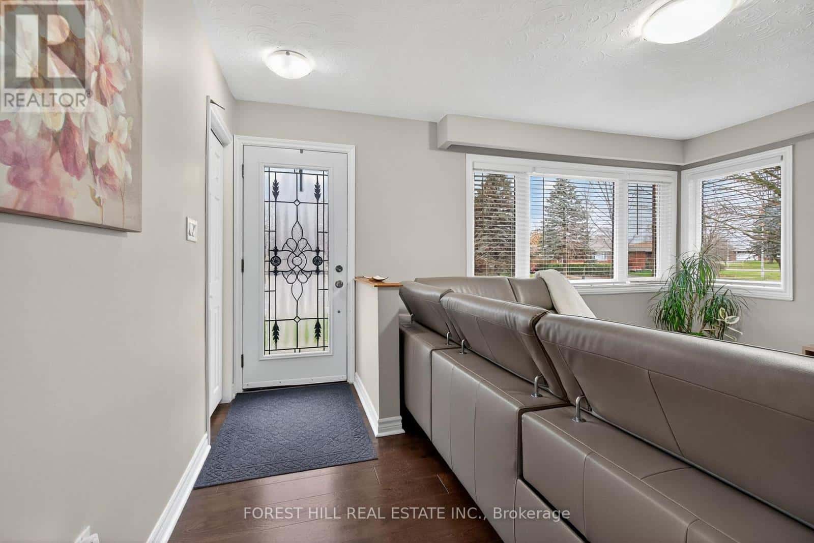 176 LONGFIELD ROAD — Halton Hills (AC Acton), Ontario - Photo 2 of 48