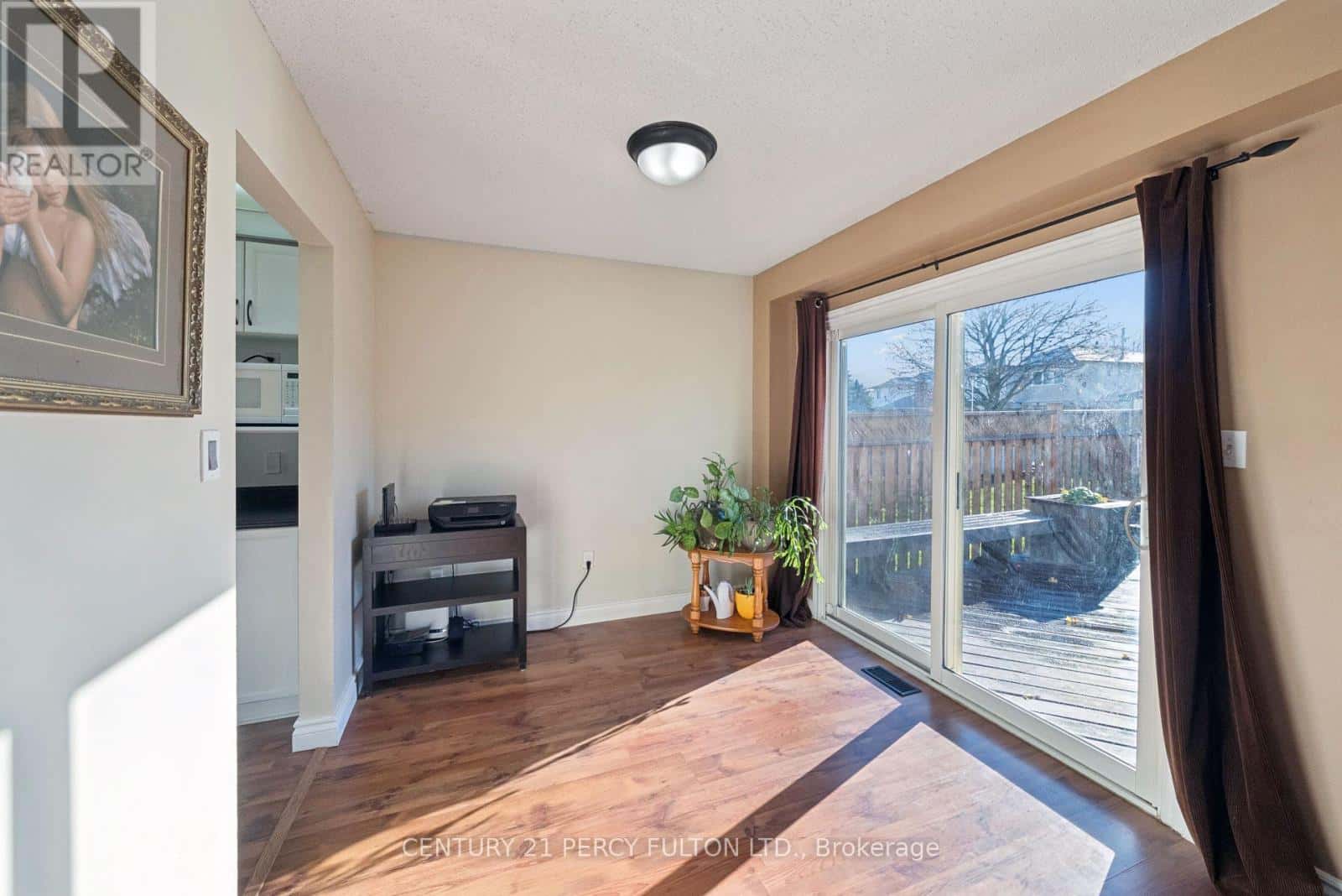 27 ARRAN COURT — Clarington (Courtice), Ontario - Photo 3 of 34