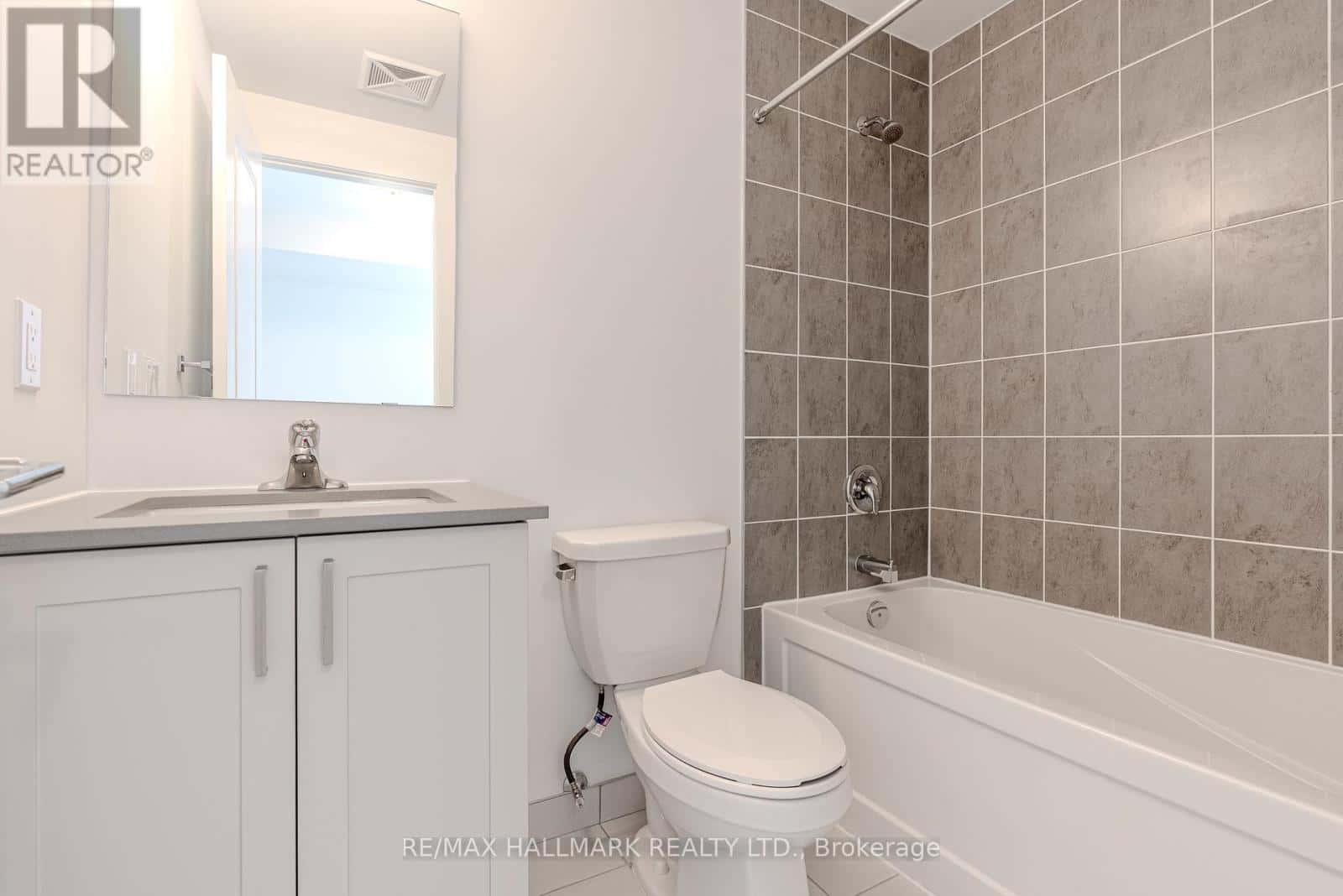 216 - 1085 DOUGLAS MCCURDY COMMON — Mississauga (Lakeview), Ontario - Photo 4 of 50