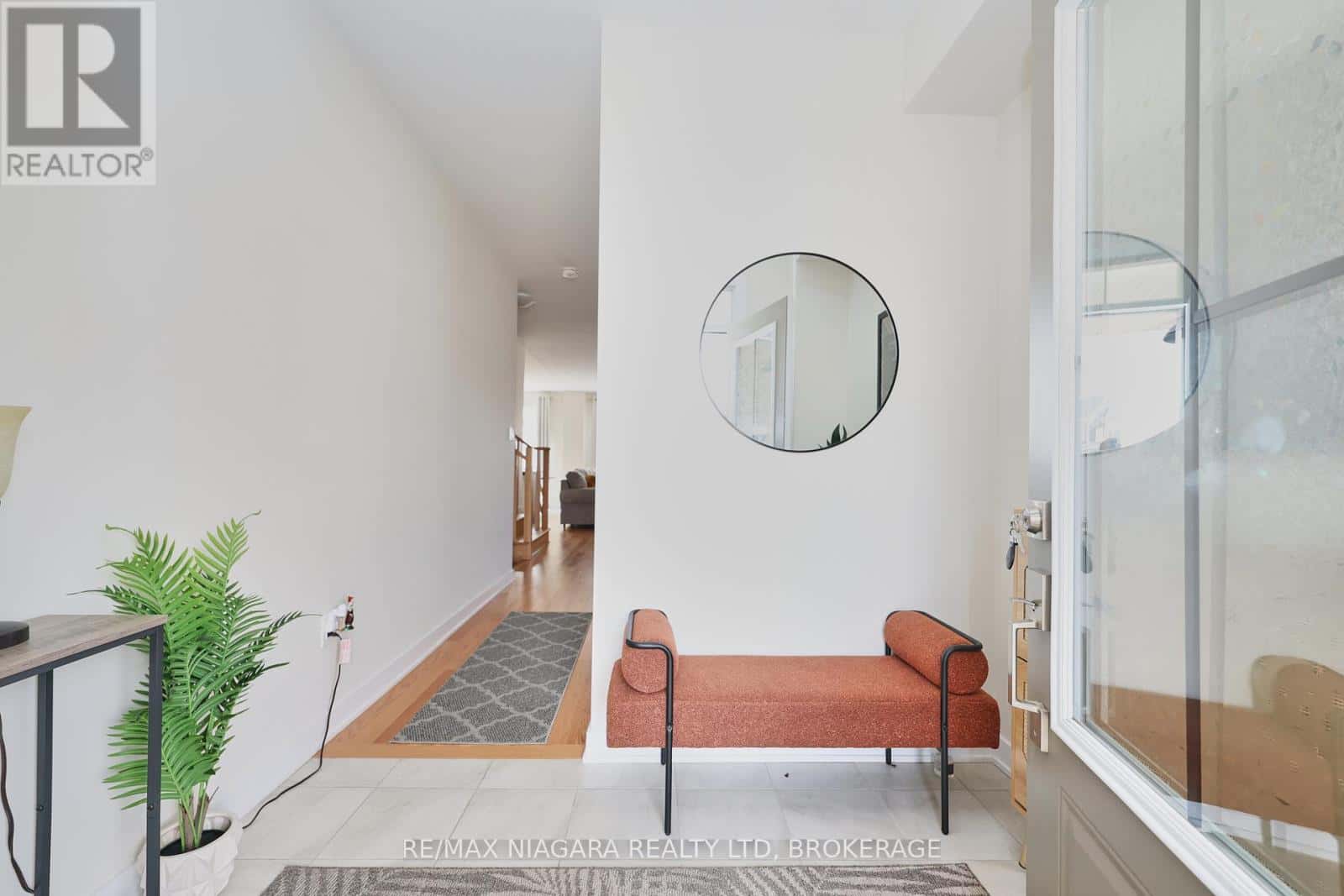 77 KEELSON STREET — Welland (Dain City), Ontario - Photo 4 of 33