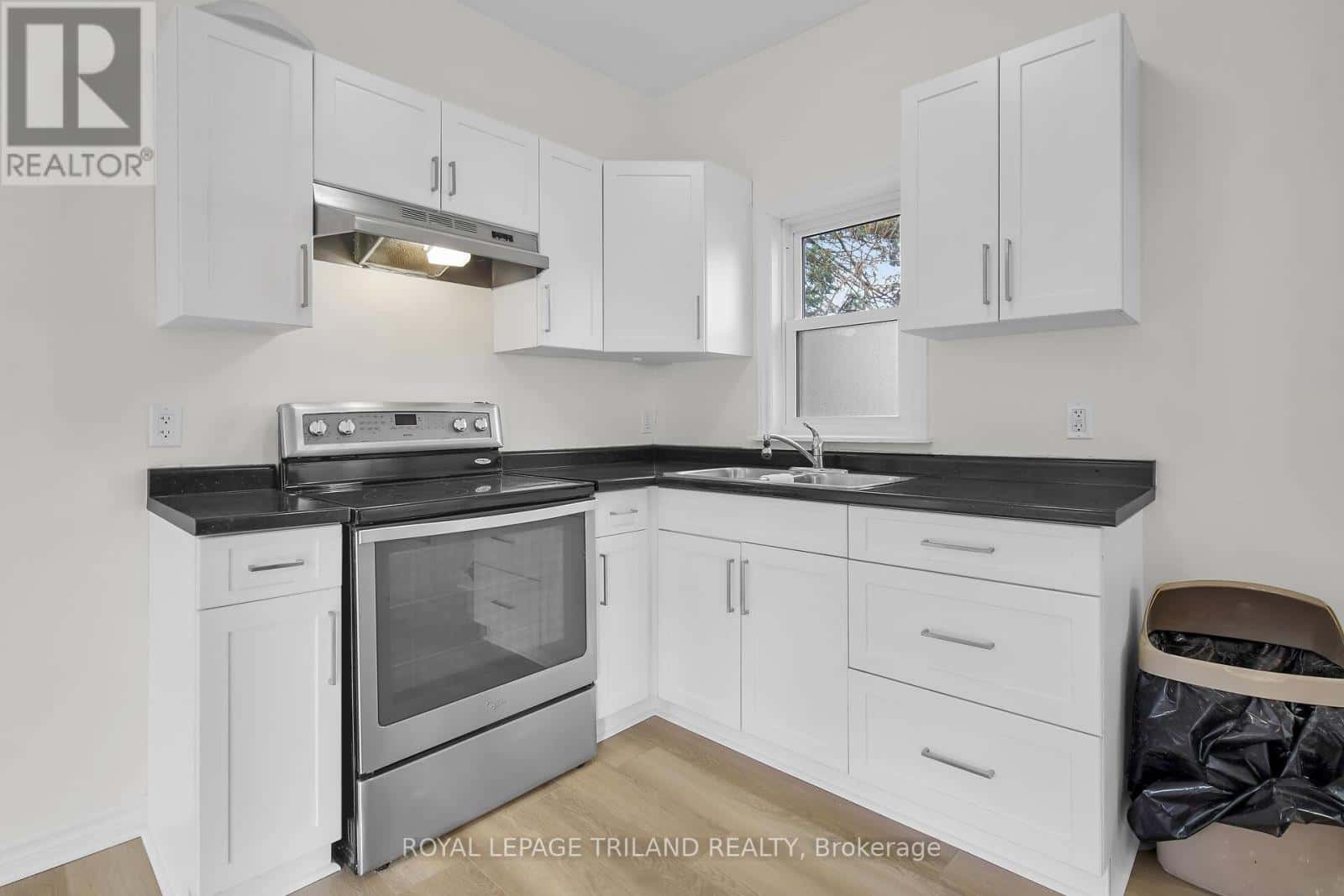 1 - 876 VAN STREET — London East (East L), Ontario - Photo 4 of 20