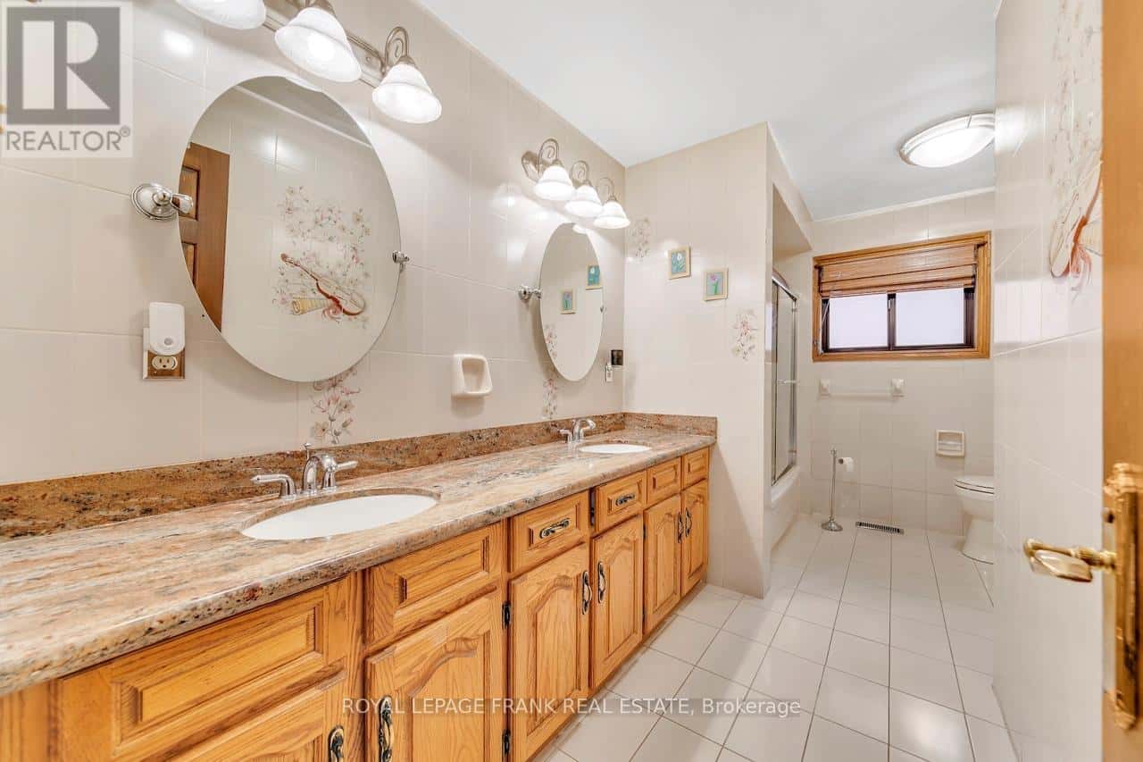 4236 ROCKWOOD ROAD — Mississauga (Rathwood), Ontario - Photo 2 of 51