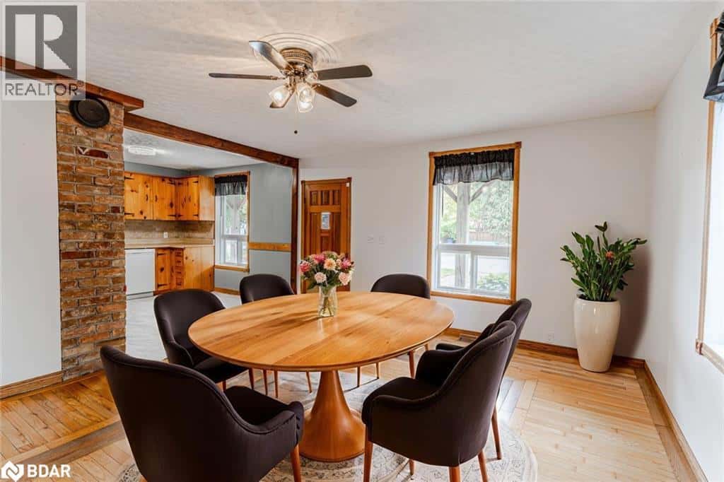 40 QUEEN STREET — New Tecumseth, Ontario - Photo 4 of 23