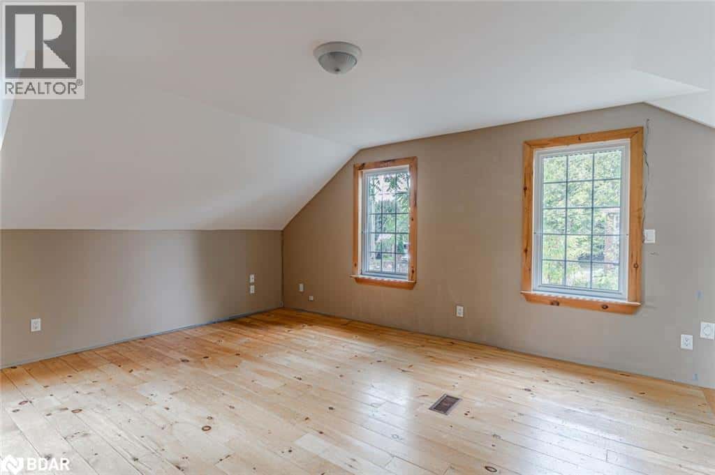 40 QUEEN STREET — New Tecumseth, Ontario - Photo 3 of 23