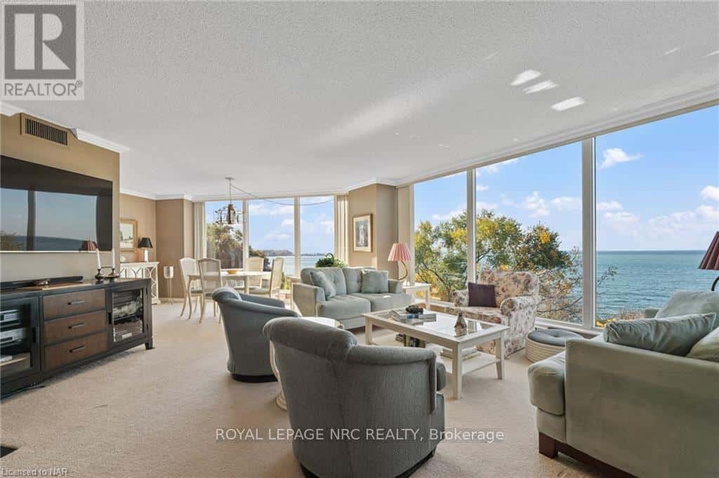 701 Geneva Street 13O3