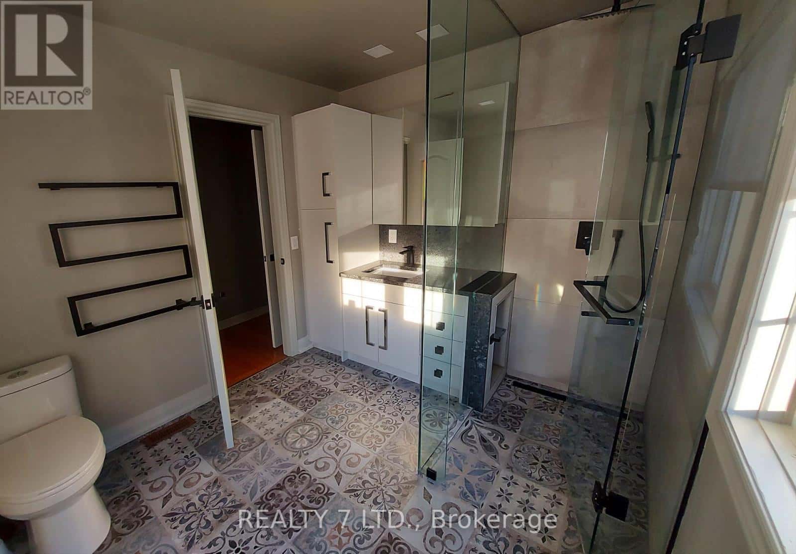 816 WALSH COURT — Newmarket (Summerhill Estates), Ontario - Photo 4 of 14