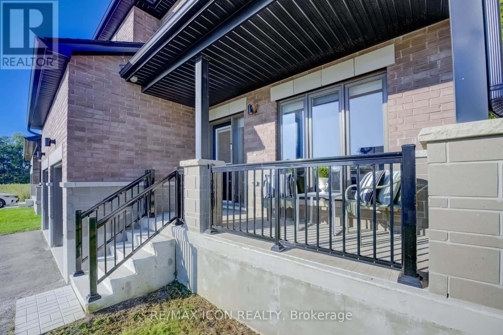 55 TULIP CRESCENT — Norfolk (Simcoe), Ontario - Photo 4 of 47