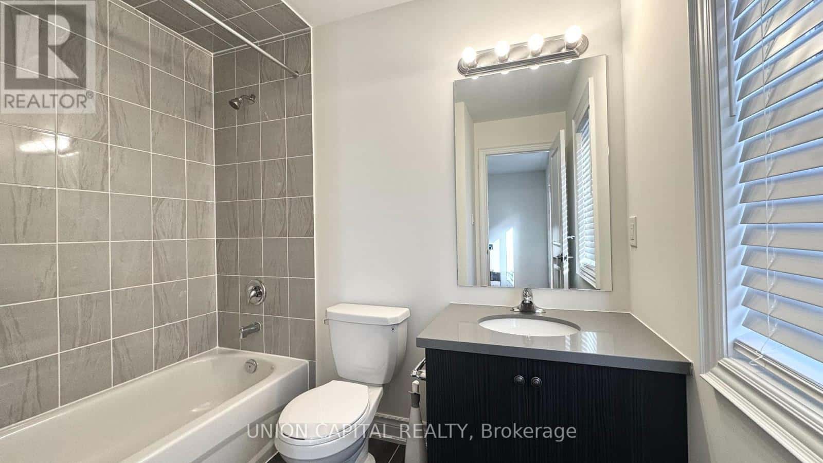 63 ERINTOL WAY — Markham (Cedarwood), Ontario - Photo 5 of 11