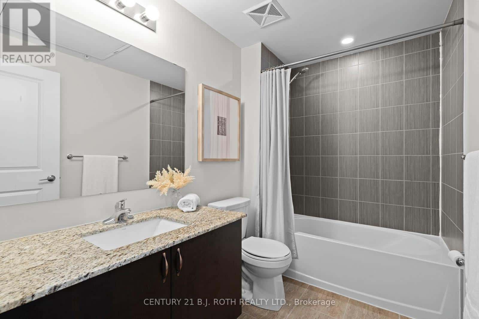 115 - 302 ESSA ROAD — Barrie (0 West), Ontario - Photo 3 of 26