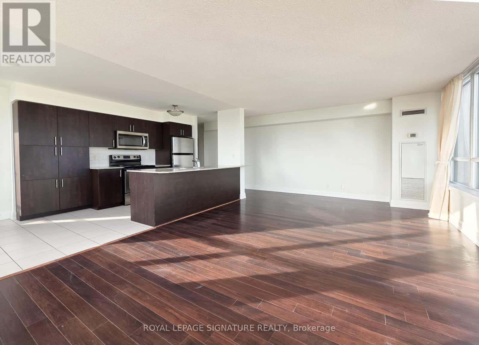 1060 Sheppard Avenue West 411