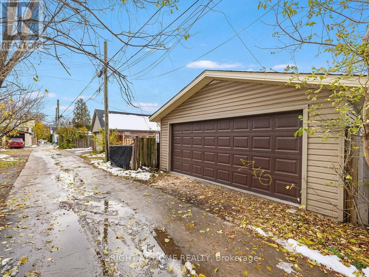 180 ROSSLYN AVENUE N — Hamilton (Crown Point), Ontario - Main photo