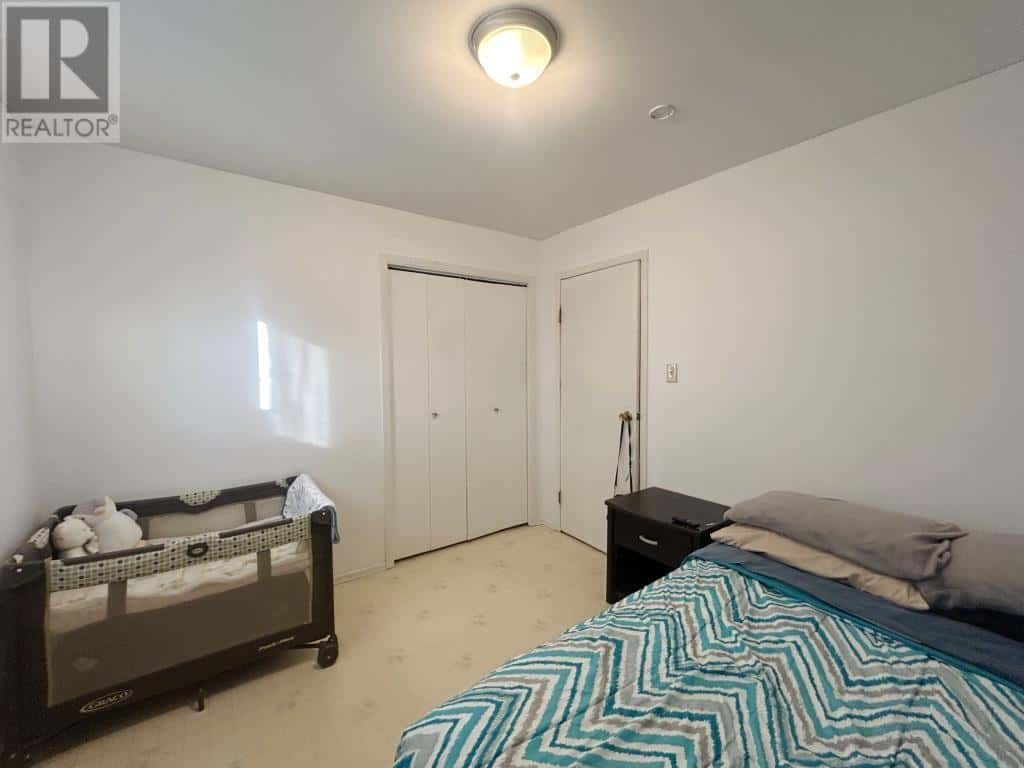 917 Phair Avenue — Fort Frances, Ontario - Photo 4 of 24