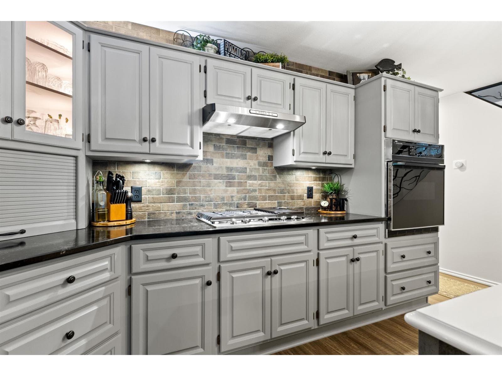 173 FIRST AVENUE, Cultus Lake North — Cultus Lake, British Columbia - Main photo