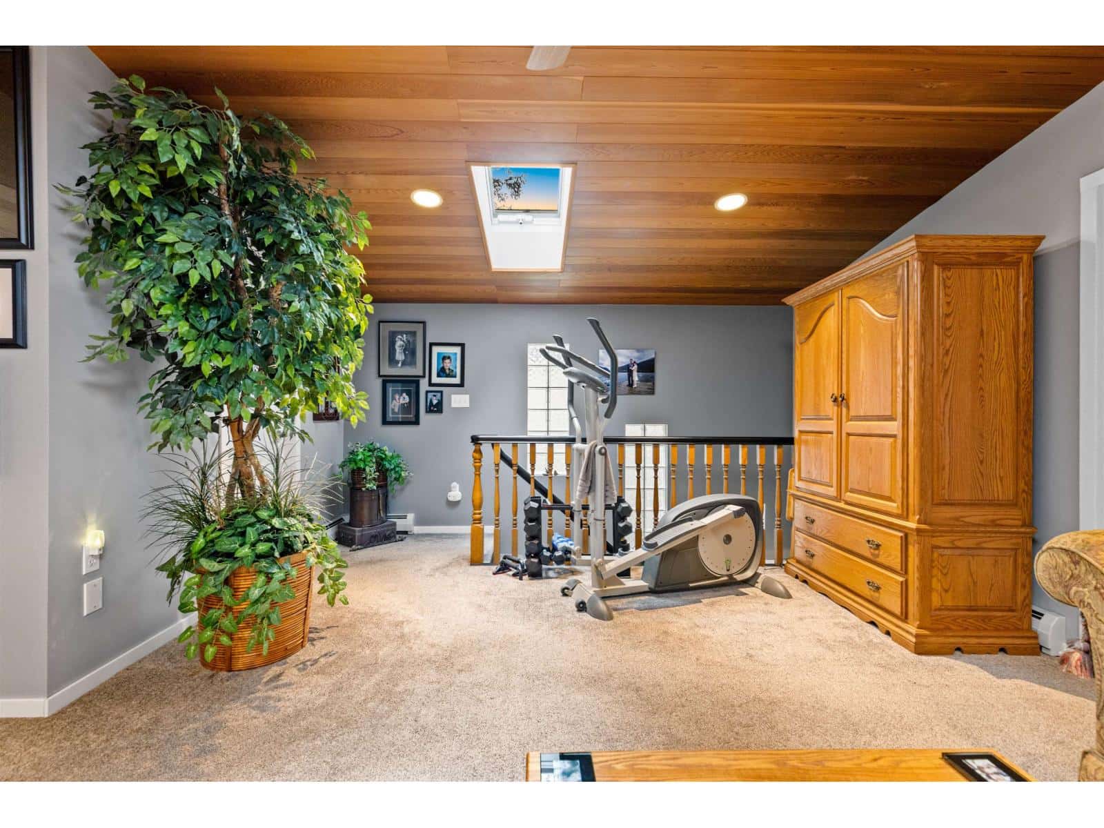 173 FIRST AVENUE, Cultus Lake North — Cultus Lake, British Columbia - Photo 3 of 37