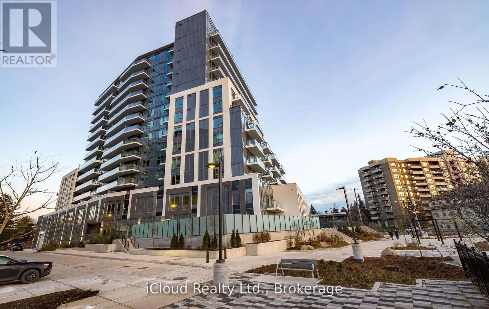 1302 - 93 ARTHUR STREET — Guelph (St. Patrick's Ward), Ontario - Photo 2 of 21