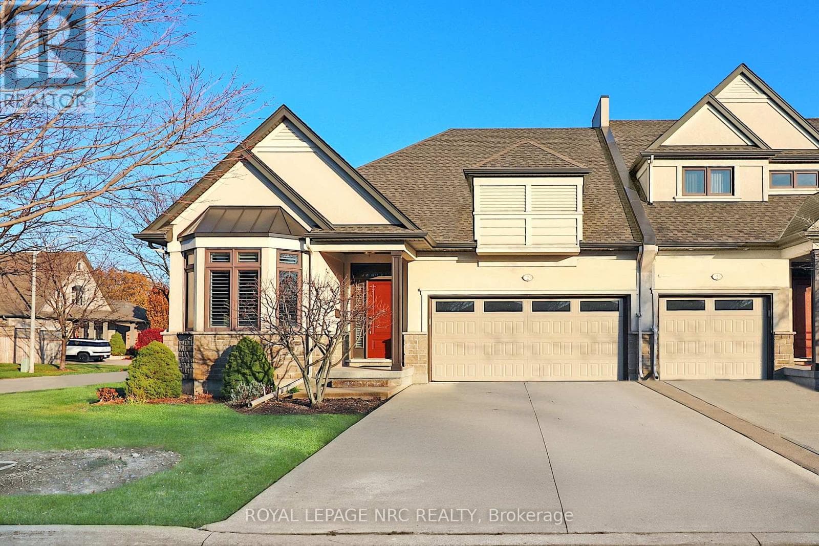 2 EMERALD COMMON — St. Catharines (Lakeshore), Ontario - Main photo