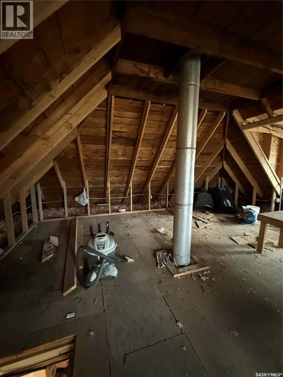 301 2nd STREET — Craik, Saskatchewan - Photo 3 of 19