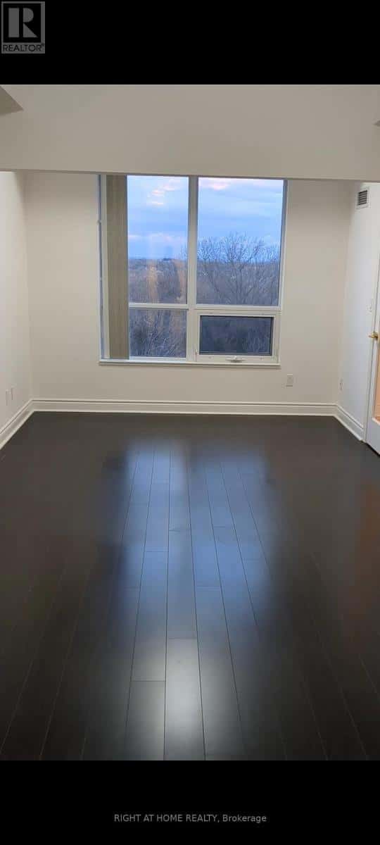 609 - 11211 YONGE STREET — Richmond Hill (Devonsleigh), Ontario - Photo 4 of 22