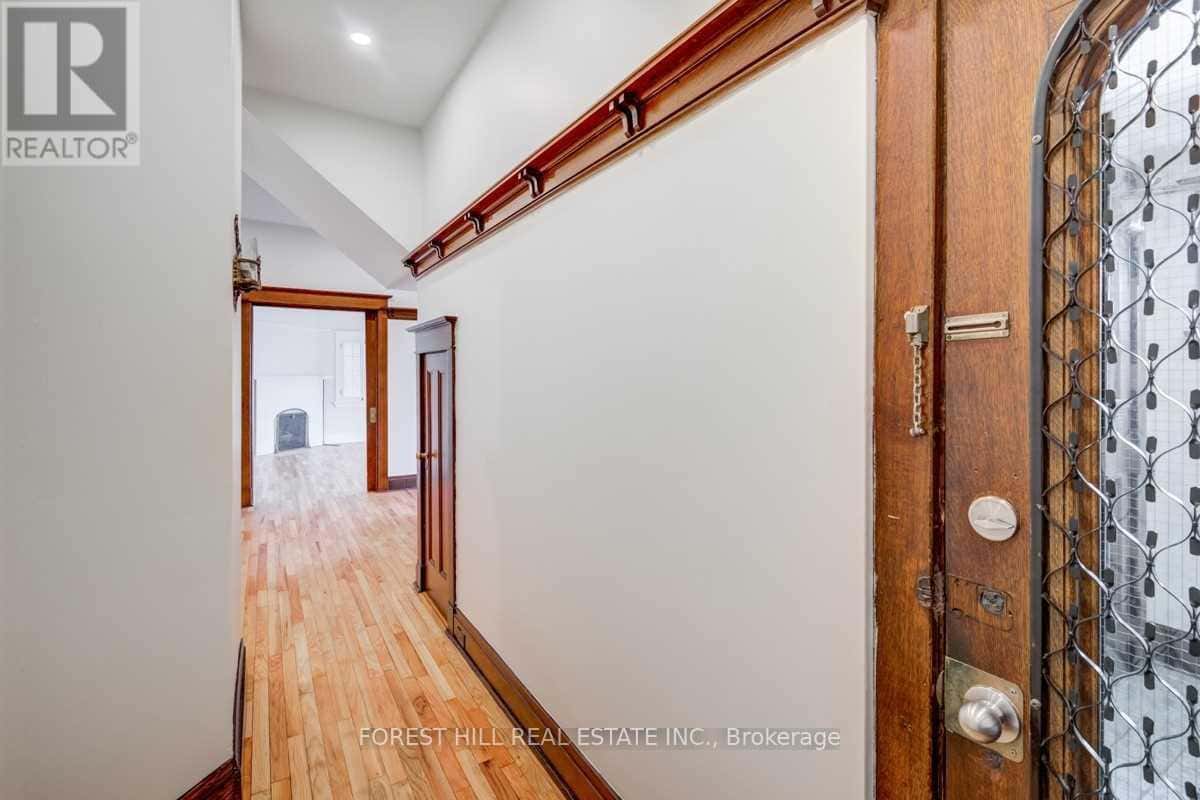 1S - 265 HIGH PARK AVENUE — Toronto (Junction Area), Ontario - Photo 2 of 21